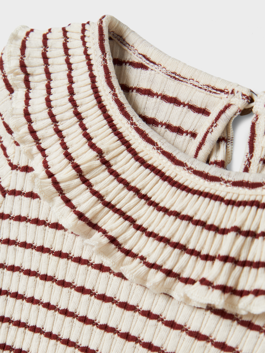 model_shot-front_full